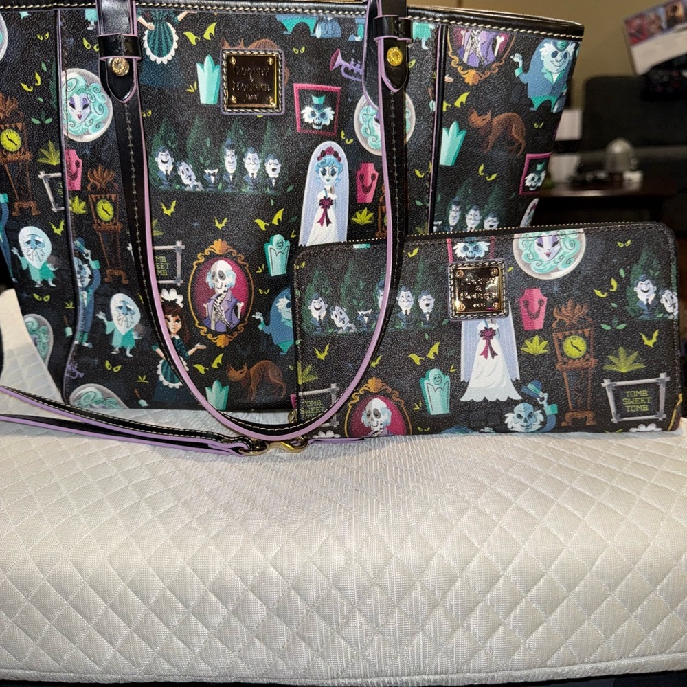 Dooney & Bourke 2018 Haunted Mansion Tote and Wallet Set